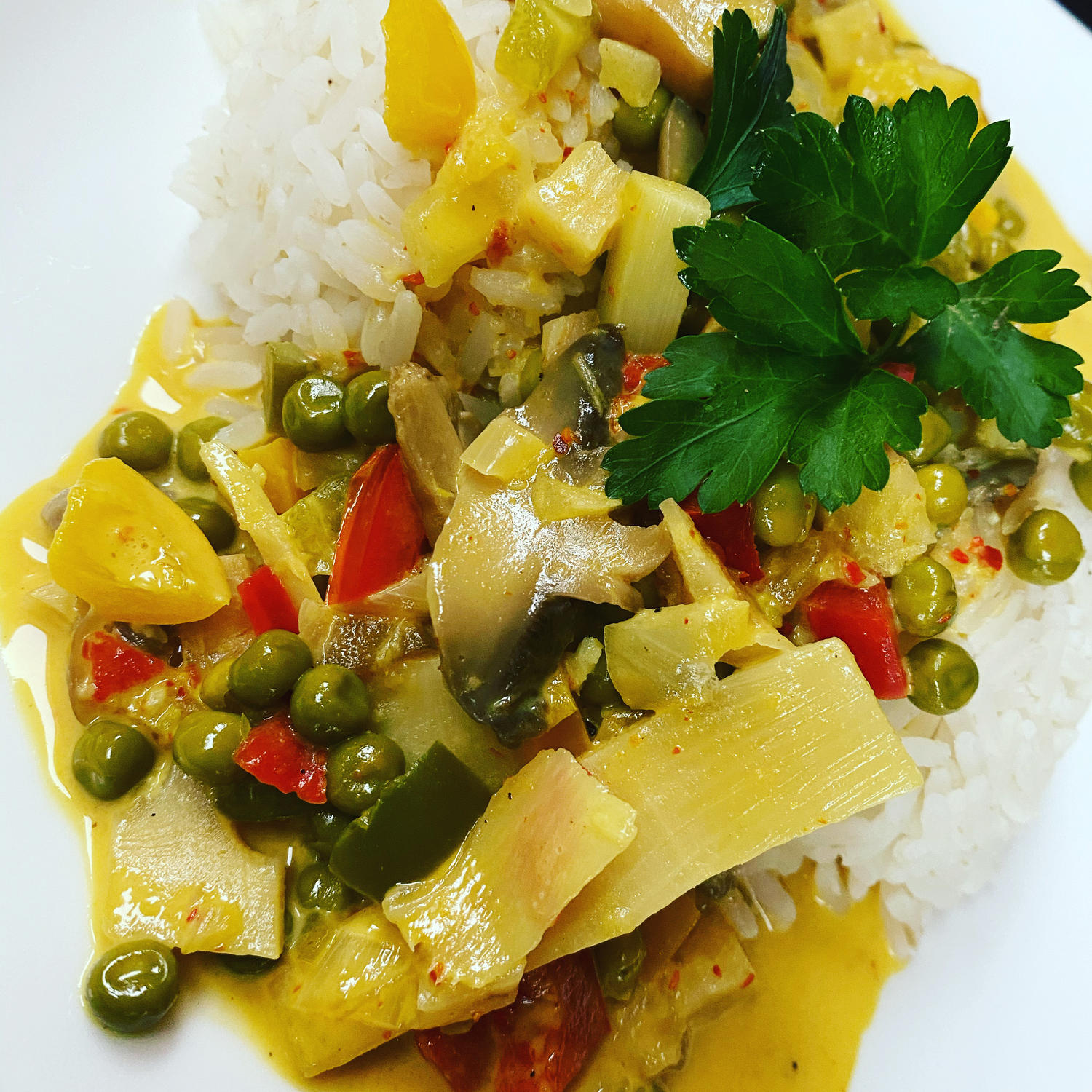 Kokuss-Curry-Mango Soße mit Reis Vegan oder mit Fleisch - Rezept ...
