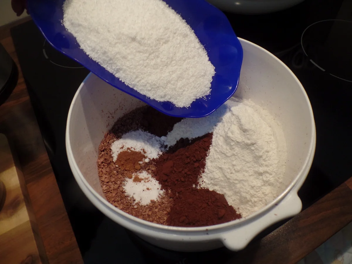 Schoko-Kokos-Muffins mit Nutella-Kern - Rezept - Bild Nr. 12379