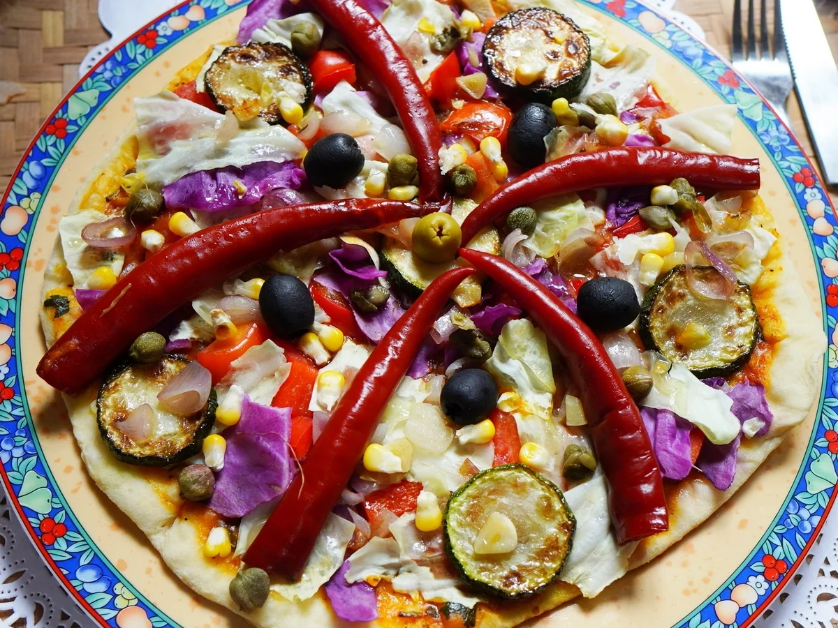 Rezept: Vegane Gyros Pizza "Fethiye" als Vorspeise Bild Nr. 12389 Vegane Gyros Pizza "Fethiye" als Vorspeise - Rezept - Bild Nr. 12389