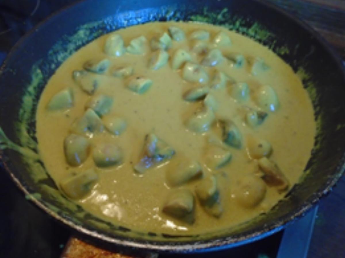 Schnitzelchen mit Champignons in Currysauce und Möhren-Sellerie-Kartoffel-Stampf - Rezept - Bild Nr. 11