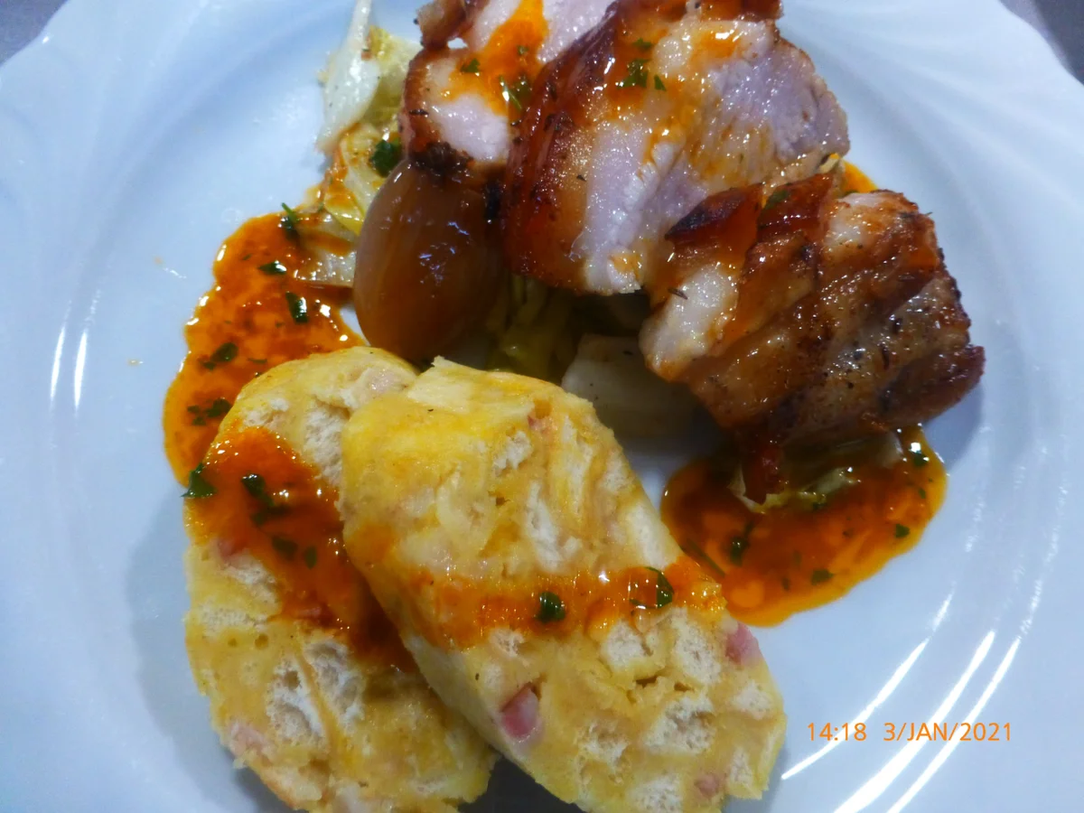 Rezept: Knuspriger Schweinebauch aus dem Ofen Bild Nr. 2 Knuspriger Schweinebauch aus dem Ofen - Rezept - Bild Nr. 2