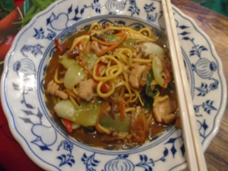 Rezept: Chop-Suey-Nudeln Bild Nr. 2 Chop-Suey-Nudeln - Rezept - Bild Nr. 2