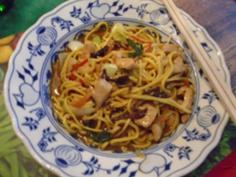 Rezept: Chop-Suey-Nudeln Bild Nr. 26 Chop-Suey-Nudeln - Rezept - Bild Nr. 26