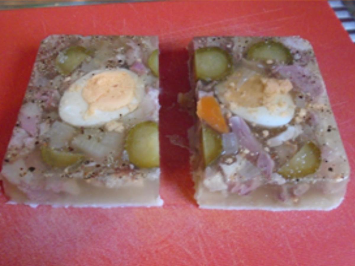 Schweinshaxen-Sülze mit herzhaften Bratkartoffeln - Rezept - Bild Nr. 5