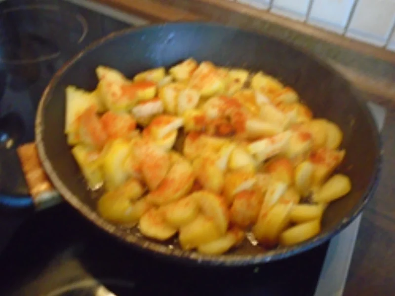 Rezept: Schweinshaxen-Sülze mit herzhaften Bratkartoffeln Bild Nr. 13 Schweinshaxen-Sülze mit herzhaften Bratkartoffeln - Rezept - Bild Nr. 13