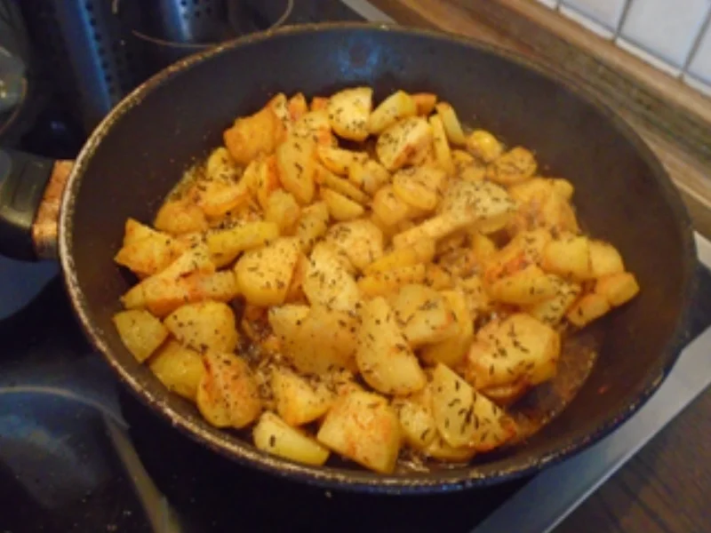 Rezept: Schweinshaxen-Sülze mit herzhaften Bratkartoffeln Bild Nr. 14 Schweinshaxen-Sülze mit herzhaften Bratkartoffeln - Rezept - Bild Nr. 14