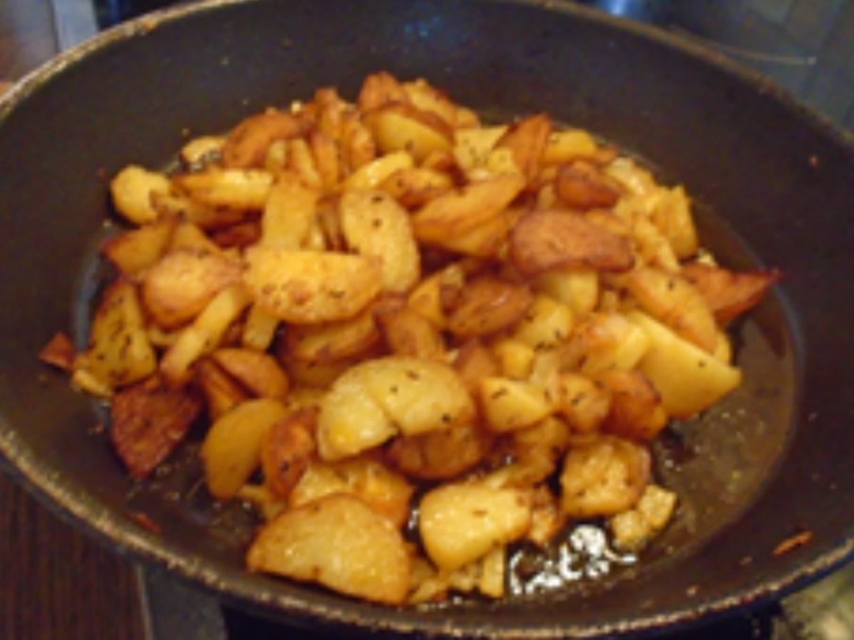 Schweinshaxen-Sülze mit herzhaften Bratkartoffeln - Rezept - Bild Nr. 20
