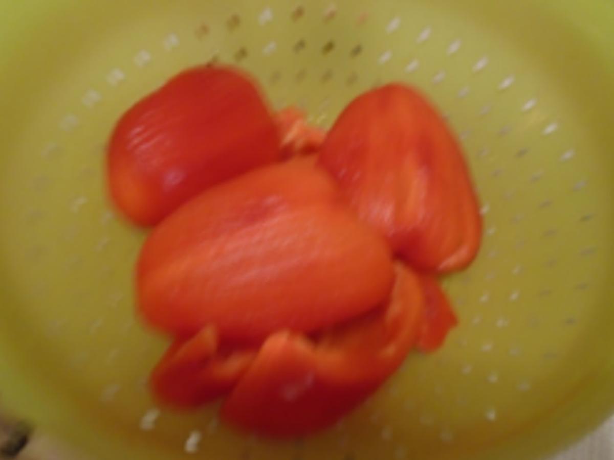 Hörnchen-Nudeln mit roter Paprikasauce und gebratenen Mini-Pak Choi - Rezept - Bild Nr. 7