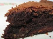 Schokoladenkuchen mit Walnüssen und Weinbrand - Rezept