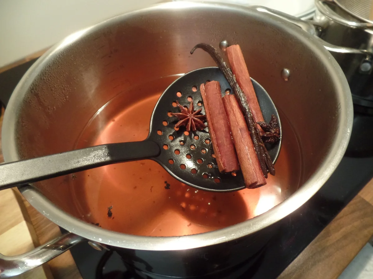 Bratapfel-Likör - Rezept - Bild Nr. 12428