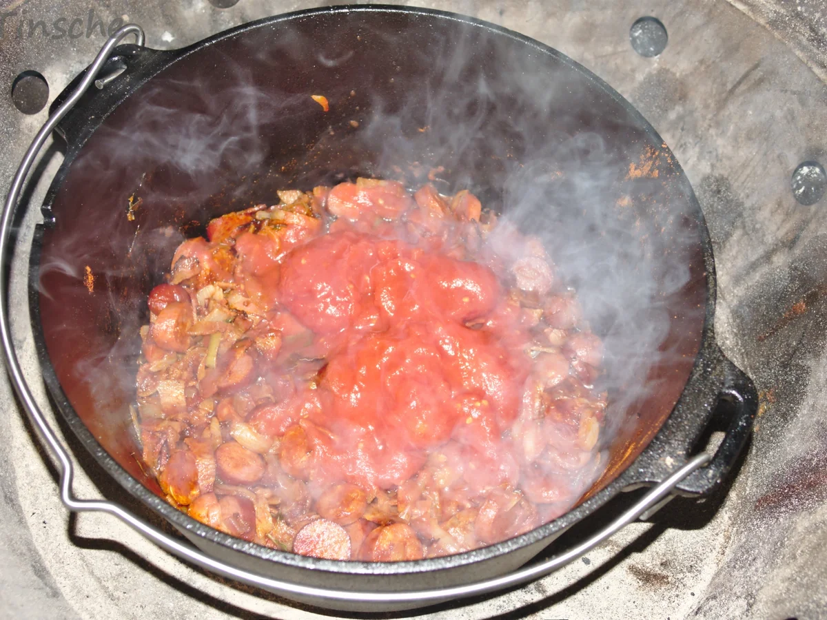 Rezept: Bohneneintopf aus dem Dutch Ofen "alla Bud Spencer" Bild Nr. 5 Bohneneintopf aus dem Dutch Ofen "alla Bud Spencer" - Rezept - Bild Nr. 5