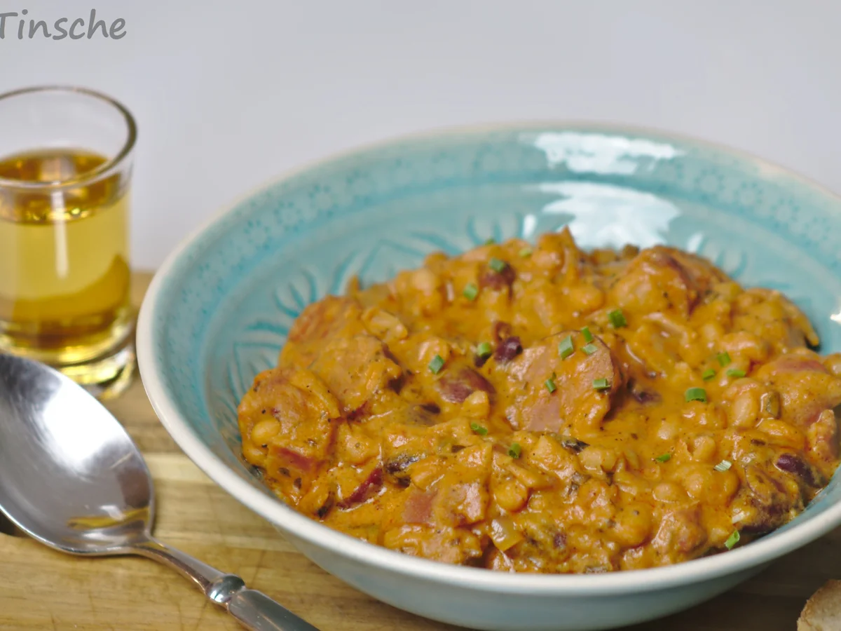 Rezept: Bohneneintopf aus dem Dutch Ofen "alla Bud Spencer" Bild Nr. 13 Bohneneintopf aus dem Dutch Ofen "alla Bud Spencer" - Rezept - Bild Nr. 13