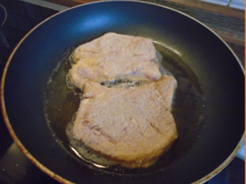 Rezept: Stielkotelett mit Honig-Snack-Möhren und Möhren-Sellerie-Kartoffel-Stampf Bild Nr. 5 Stielkotelett mit Honig-Snack-Möhren und Möhren-Sellerie-Kartoffel-Stampf - Rezept - Bild Nr. 5