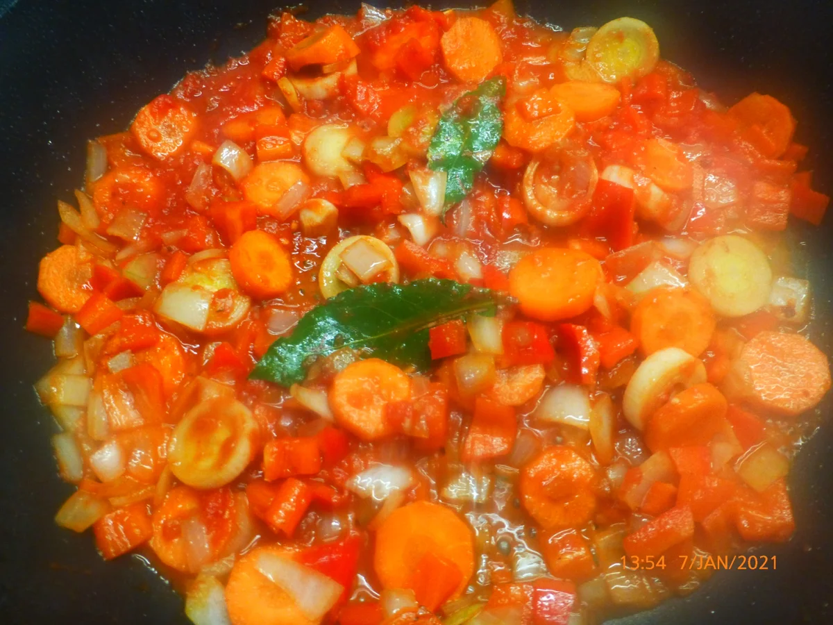 Rezept: Eintopf mit Lamm, Gemüse und Chorizo Bild Nr. 5 Eintopf mit Lamm, Gemüse und Chorizo - Rezept - Bild Nr. 5