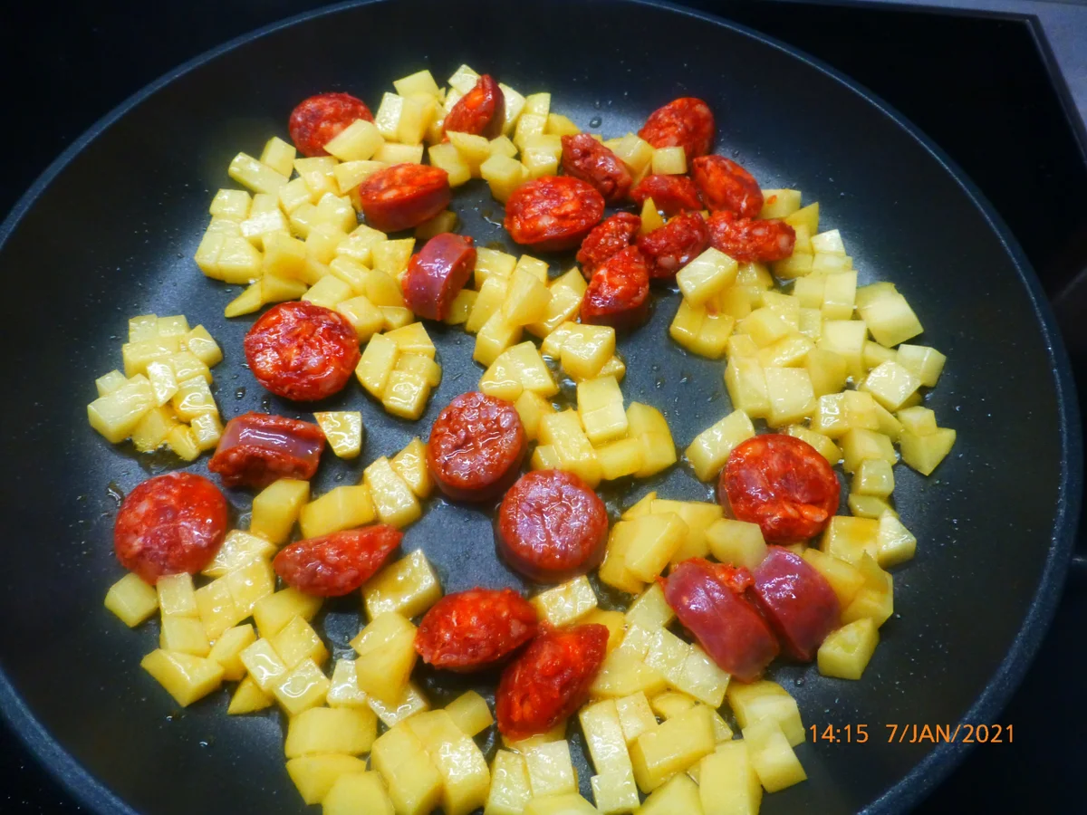 Rezept: Eintopf mit Lamm, Gemüse und Chorizo Bild Nr. 7 Eintopf mit Lamm, Gemüse und Chorizo - Rezept - Bild Nr. 7