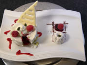 Cremiger Joghurttraum auf Pistazienfundament mit flüssigem Beerenkern - Rezept - Bild Nr. 2