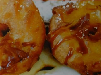 Rezept: Apfelringe in Backteig mit Vanilleeis Apfelringe in Backteig mit Vanilleeis - Rezept