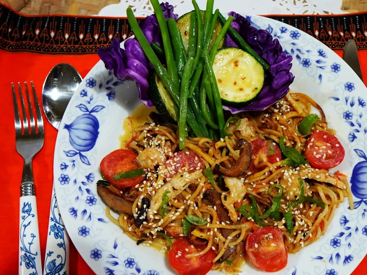 Rezept: Bunte Linguine mit Zucchini und Prinzessbohnen Bild Nr. 2 Bunte Linguine mit Zucchini und Prinzessbohnen - Rezept - Bild Nr. 2