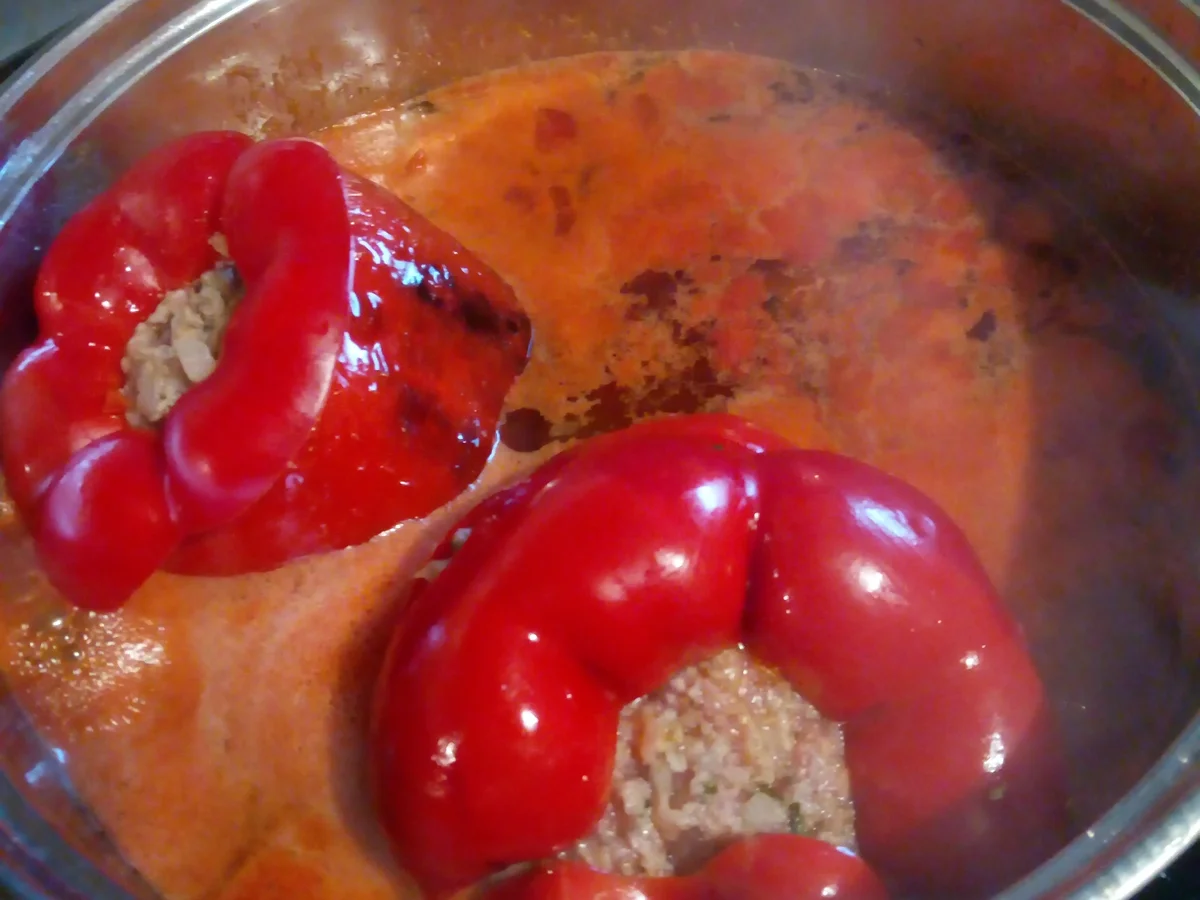 Rezept: Gefüllte Paprika mit Hackfleisch und Naturreis>>>>> Kochbar Challenge 01.0 (Januar 2021) Bild Nr. 12646 Gefüllte Paprika mit Hackfleisch und Naturreis>>>>> Kochbar Challenge 01.0 (Januar 2021) - Rezept - Bild Nr. 12646
