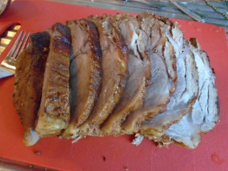 Schweinenackenbraten mit Sauce, Weißkraut auf böhmische Art und Seidenknödel - Rezept - Bild Nr. 15