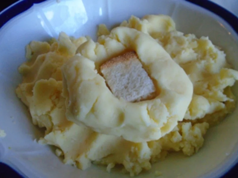 Schweinenackenbraten mit Sauce, Weißkraut auf böhmische Art und Seidenknödel - Rezept - Bild Nr. 30