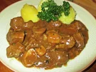 Wildschweingulasch in Steinpilzsoße - Rezept - Bild Nr. 2