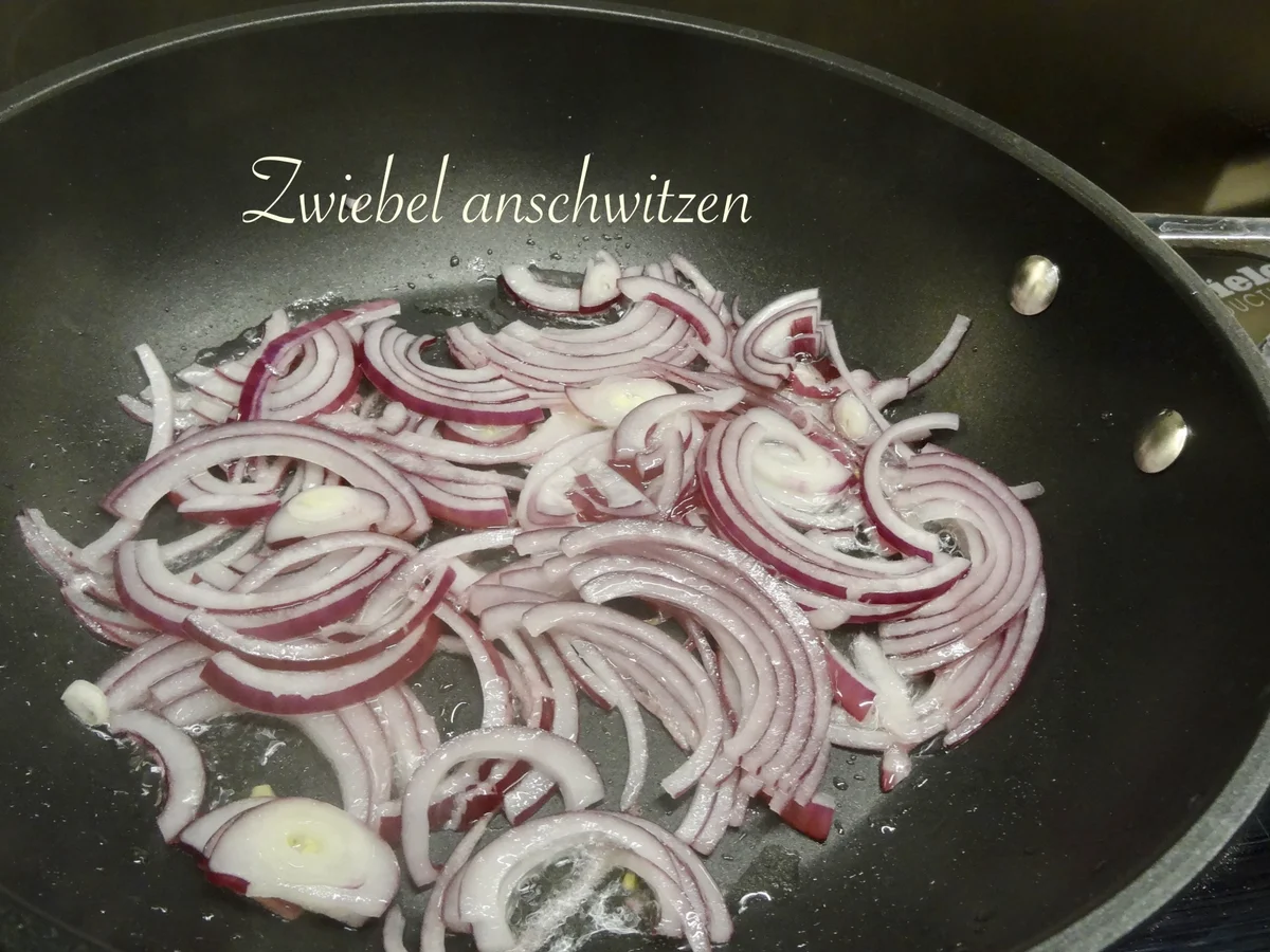 pikant gefüllte Blätterteig Tascherl - Rezept - Bild Nr. 3