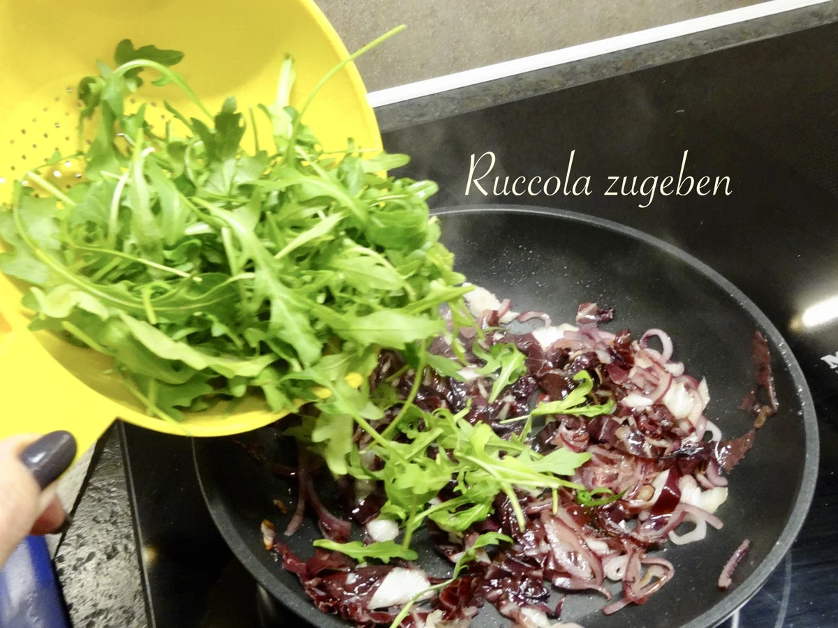 pikant gefüllte Blätterteig Tascherl - Rezept - Bild Nr. 5