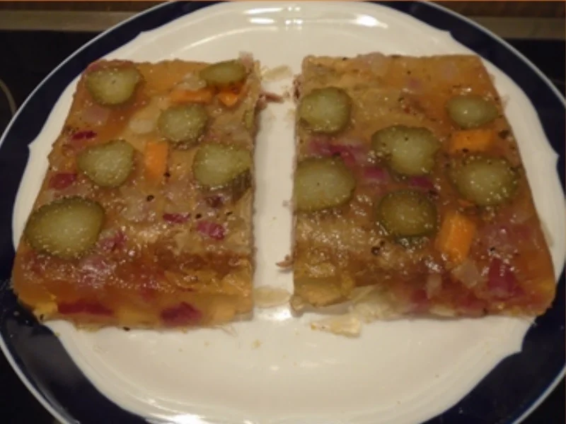 Rezept: Sülze mit Schweinenackenbraten II Bild Nr. 2 Sülze mit Schweinenackenbraten II - Rezept - Bild Nr. 2