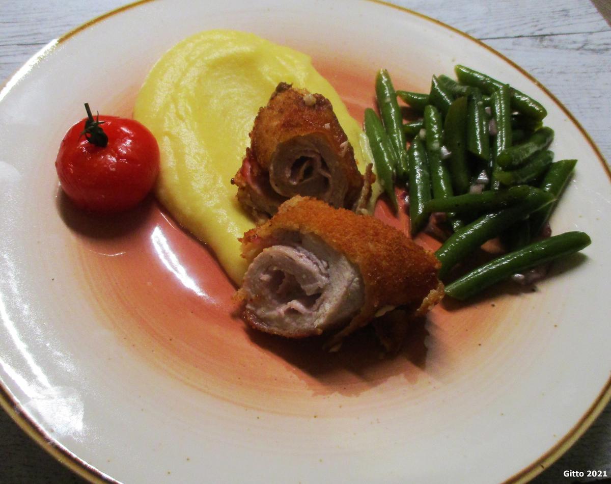 Schnitzelröllchen Cordon-bleu begleitet von cremigem Kartoffel-Selleriepüree - Rezept - Bild Nr. 2
