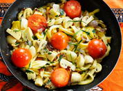Kokosnudelpfanne mit Pilzen und Tomaten - Rezept - Bild Nr. 2