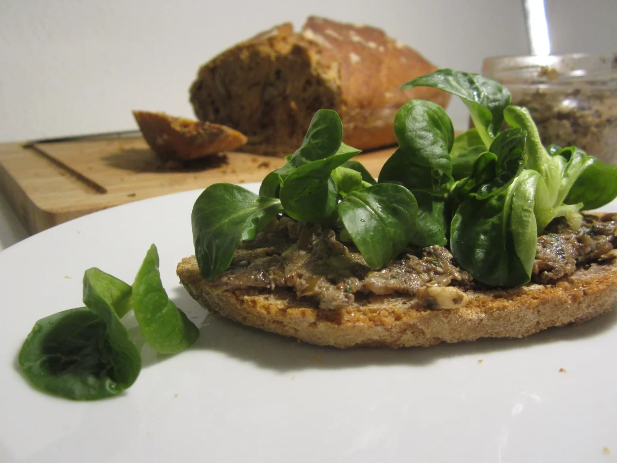 Champignon-Walnuss-Aufstrich - Rezept - Bild Nr. 2