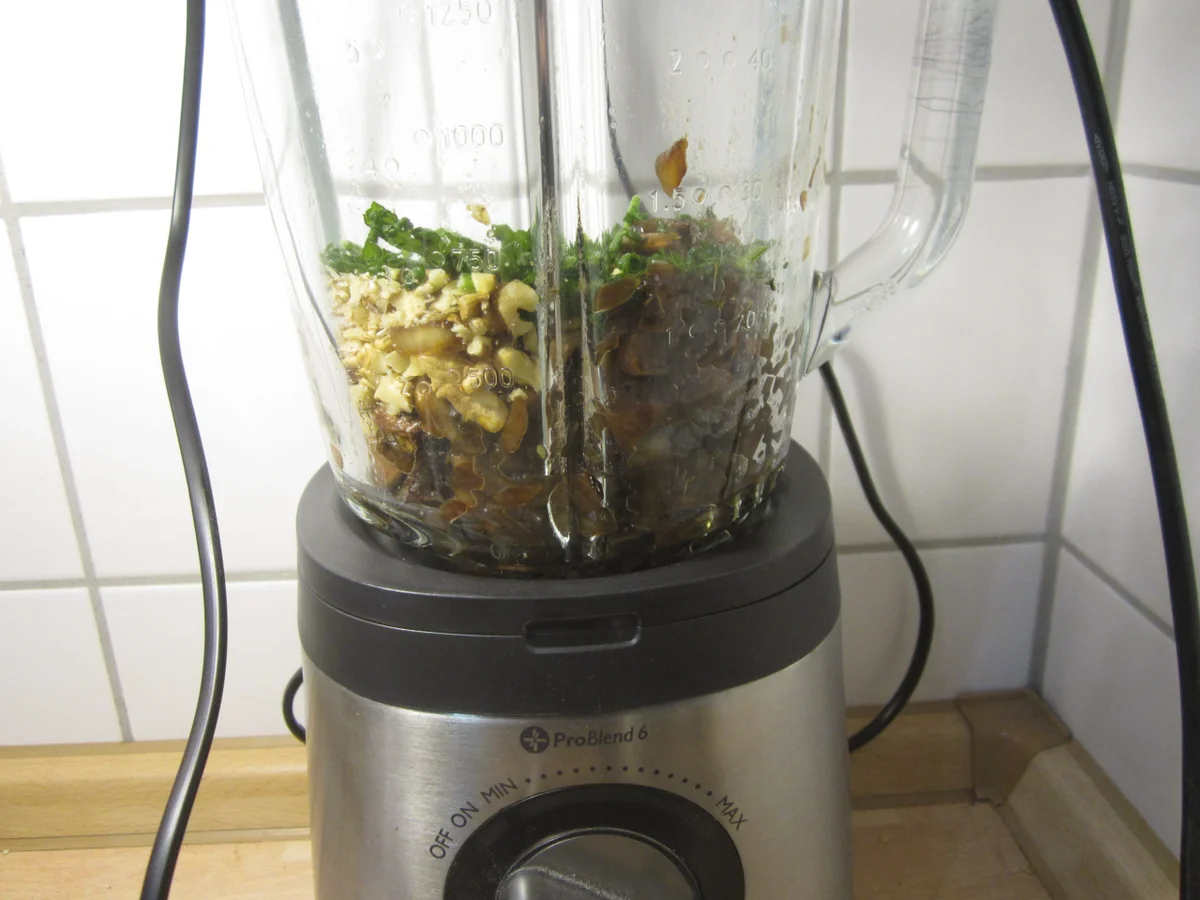 Champignon-Walnuss-Aufstrich - Rezept - Bild Nr. 7