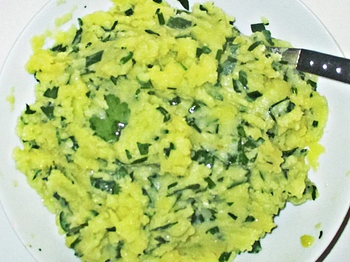 Rezept: Lachs mit knuspriger Kartoffel-Kräuterhaube Bild Nr. 8 Lachs mit knuspriger Kartoffel-Kräuterhaube - Rezept - Bild Nr. 8