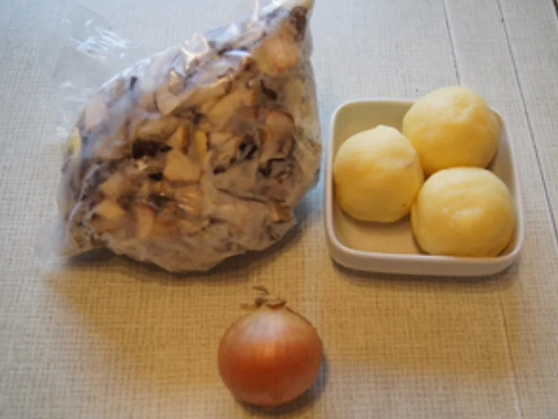 Gebratene Seidenknödel mit Rahm-Steinpilzen - Rezept - Bild Nr. 3