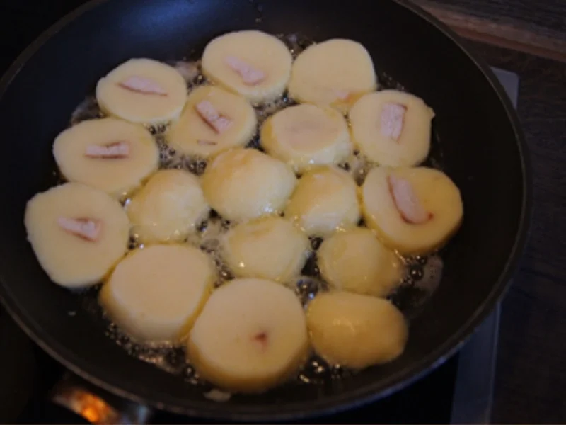 Gebratene Seidenknödel mit Rahm-Steinpilzen - Rezept - Bild Nr. 6