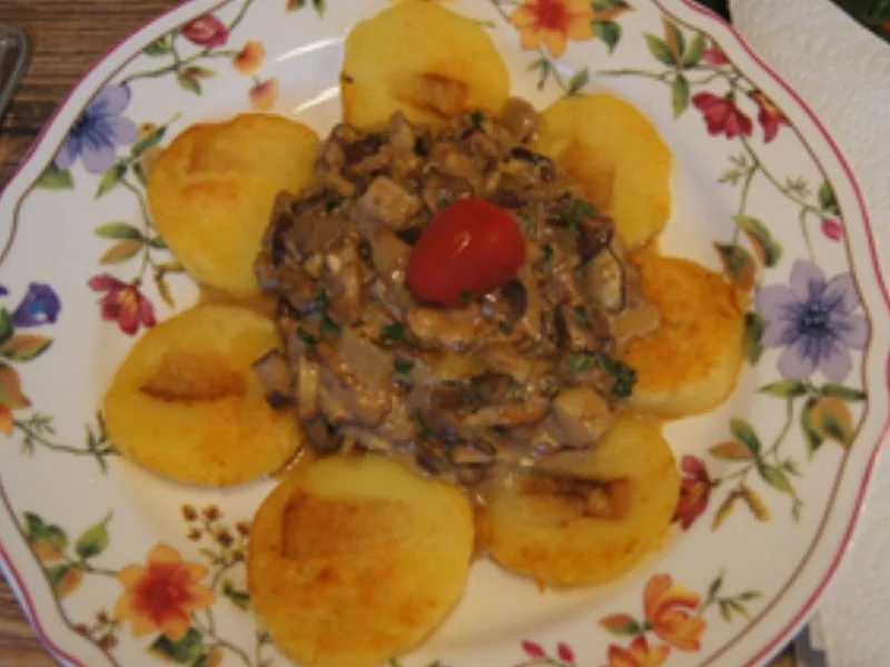 Gebratene Seidenknödel mit Rahm-Steinpilzen - Rezept - Bild Nr. 13