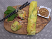 „Colors of the wind“ - Sommerrollen mit Erdnuss-Dip und Auberginen-Paste - Rezept - Bild Nr. 2