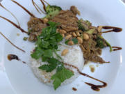 „Happy Dish mit einer glücklichen Kuh - MUH“ - Brokkoli-Stir-fry mit Seitan und Kokosreis - Rezept - Bild Nr. 2