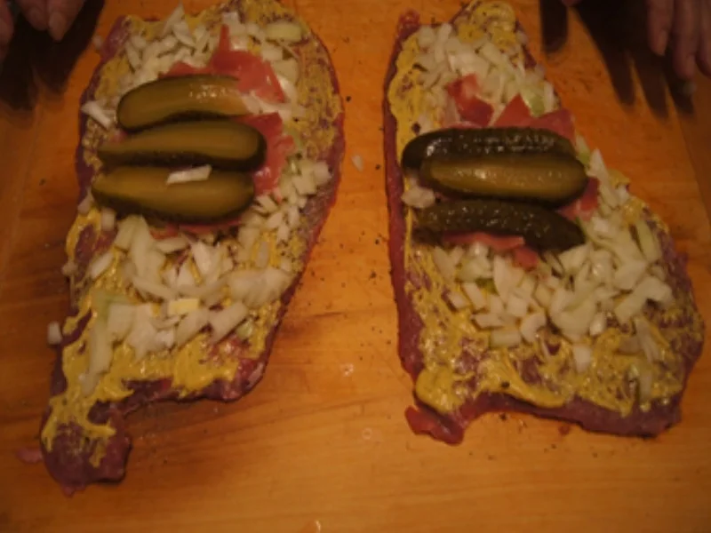 Rouladen XXL mit Rahm-Sauce, Apfel Rotkohl und bayrischen Semmelknödeln - Rezept - Bild Nr. 6