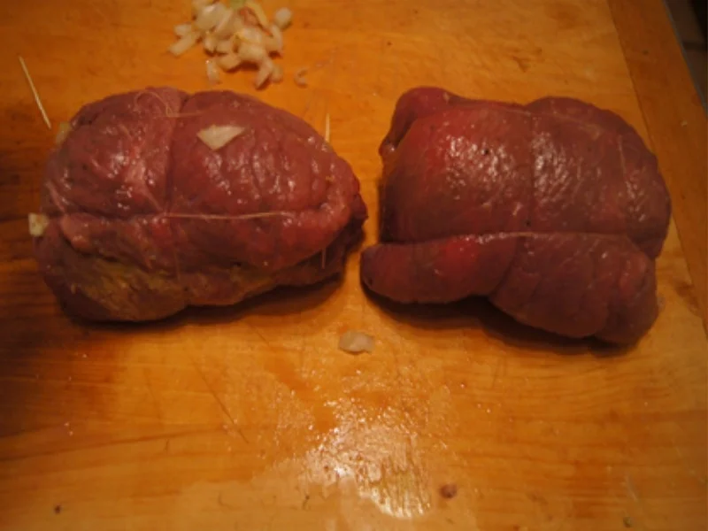 Rouladen XXL mit Rahm-Sauce, Apfel Rotkohl und bayrischen Semmelknödeln - Rezept - Bild Nr. 8