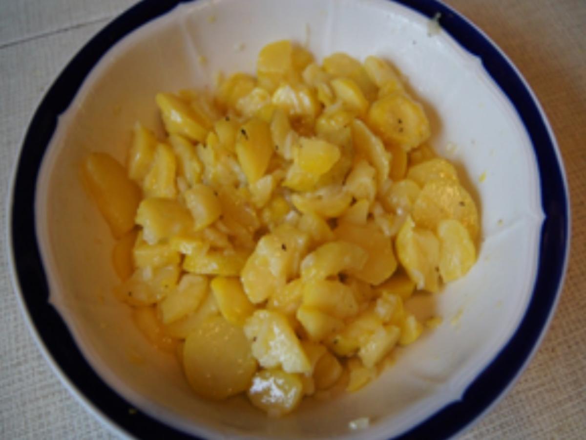 Gegrilltes Brathähnchen mit schwäbischen Kartoffelsalat - Rezept - Bild Nr. 17