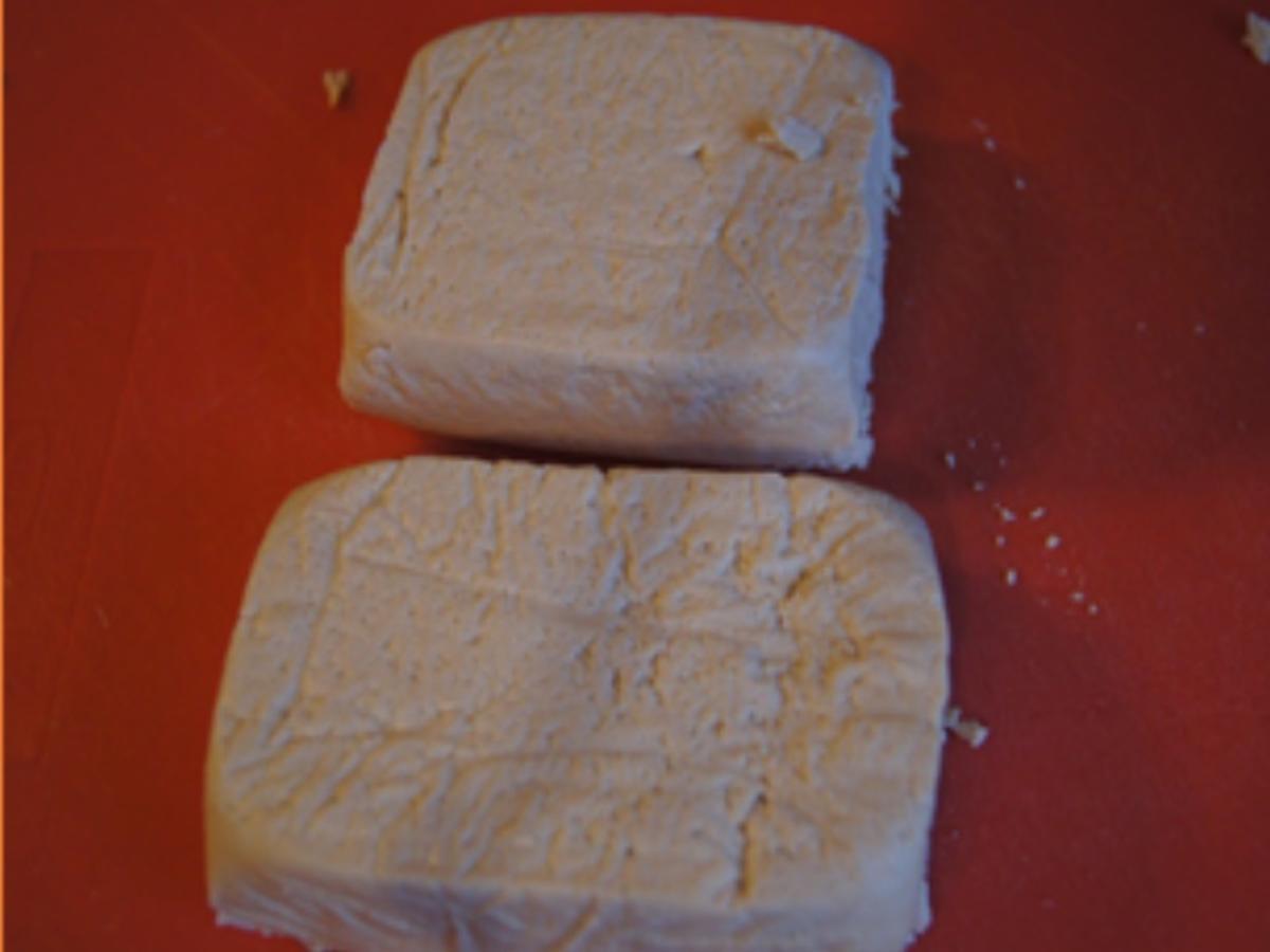 Gebratene Tofu-Würfel mit Zuckerschoten und Knoblauch im Wok - Rezept - Bild Nr. 7