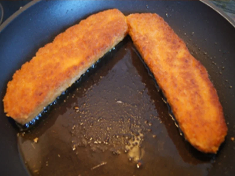 Alaska-Seelachsfilet mit Rahm-Kohlrabi und Pellkartoffel-Drillingen - Rezept - Bild Nr. 5