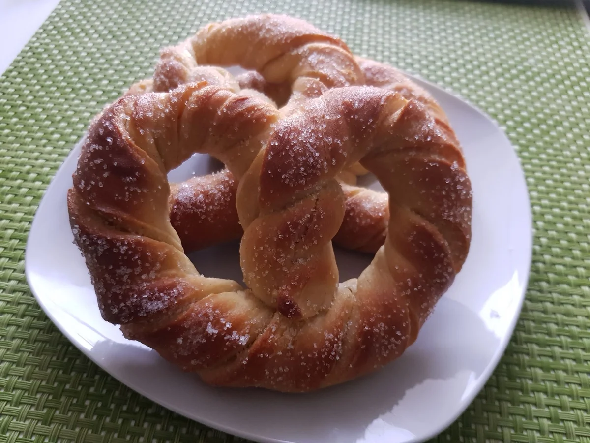 Süße Butter-Brezeln - Rezept - Bild Nr. 3