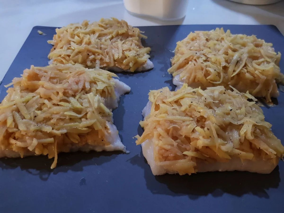 Rezept: Steinbeißer-Filet mit Rösti-Haube und Rahm-Lauch Bild Nr. 3 Steinbeißer-Filet mit Rösti-Haube und Rahm-Lauch - Rezept - Bild Nr. 3