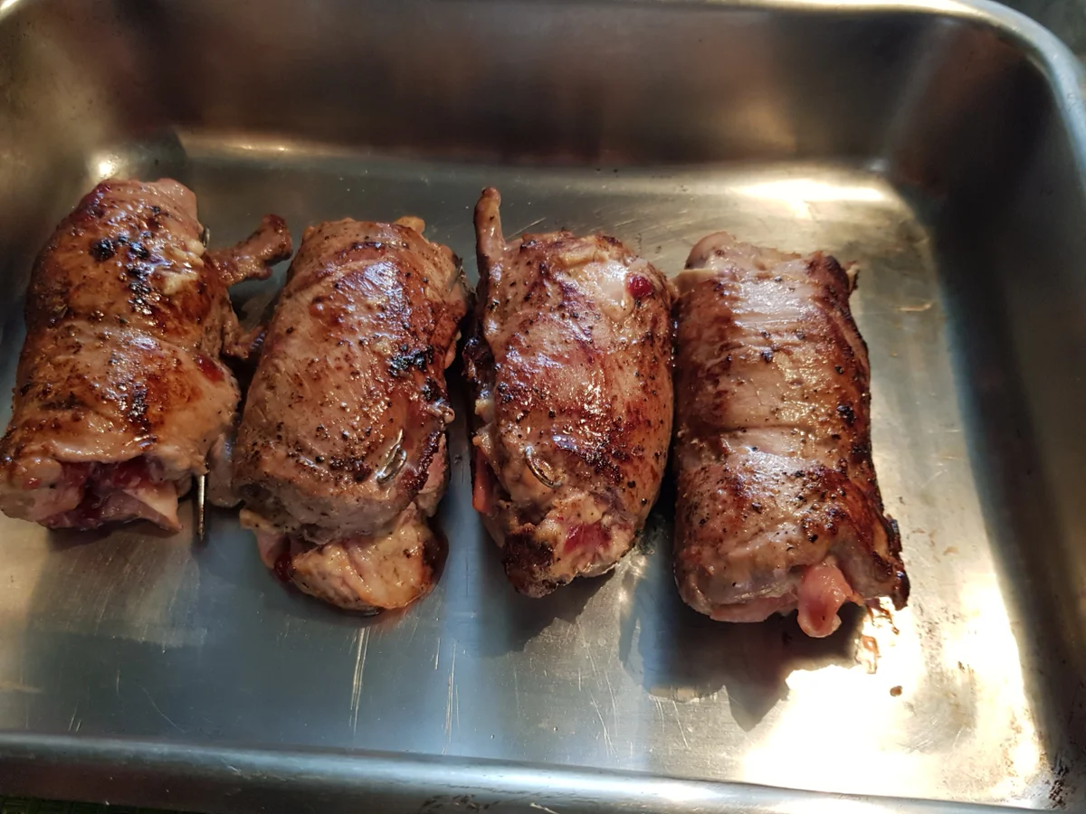 Rezept: Reh-Rouladen mit Maronen-Kartoffelstampf Bild Nr. 13106 Reh-Rouladen mit Maronen-Kartoffelstampf - Rezept - Bild Nr. 13106