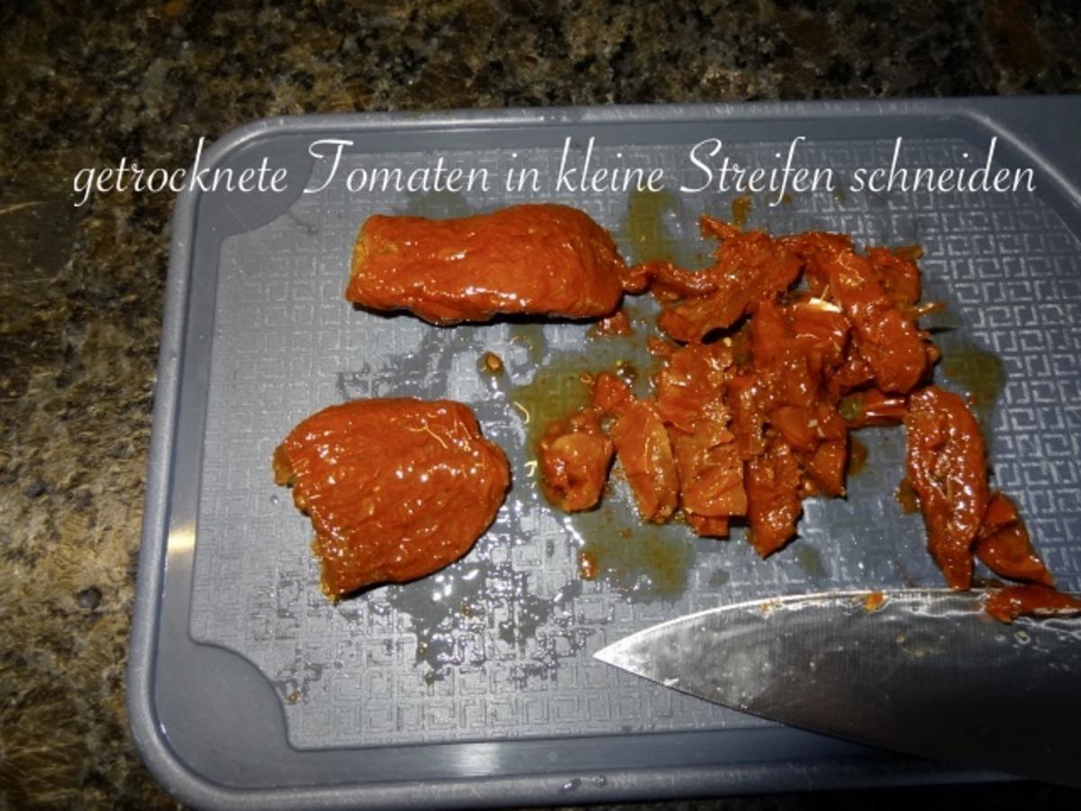 Welsfilet in cremiger Sahne Spinat Tomaten Sauce mit Risoni - Rezept ...