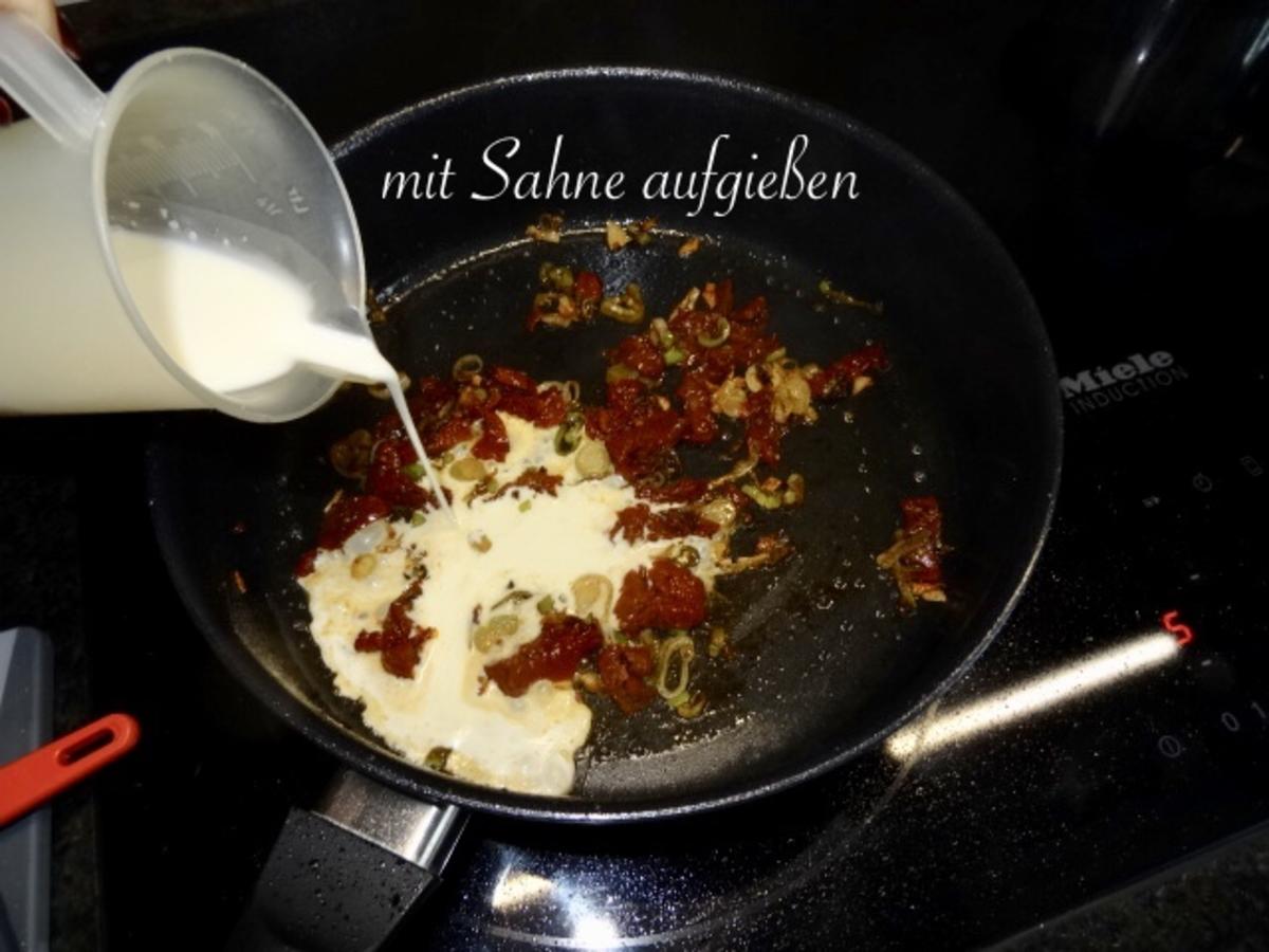 Welsfilet in cremiger Sahne Spinat Tomaten Sauce mit Risoni - Rezept - Bild Nr. 11