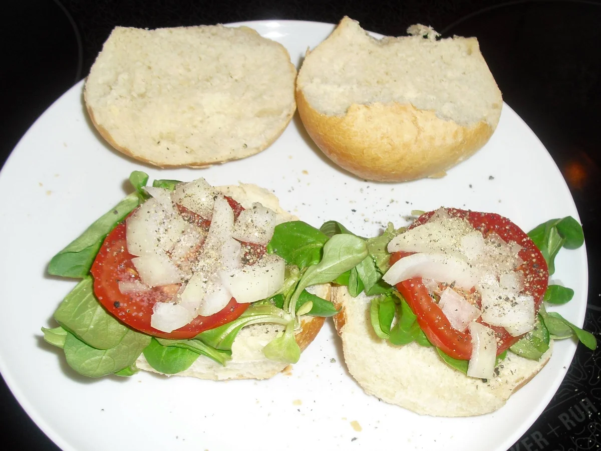 Rezept: Thunfisch-Brötchen Bild Nr. 5 Thunfisch-Brötchen - Rezept - Bild Nr. 5